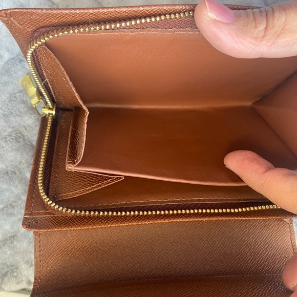 Authentic Louis Vuitton Wallet Monogram Vintage - Picture 9 of 14